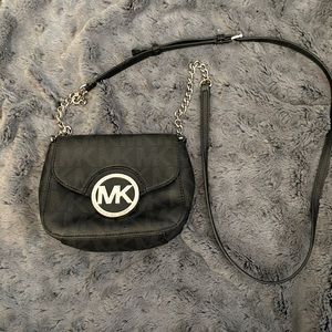 Black Michael Kors Crossbody🖤